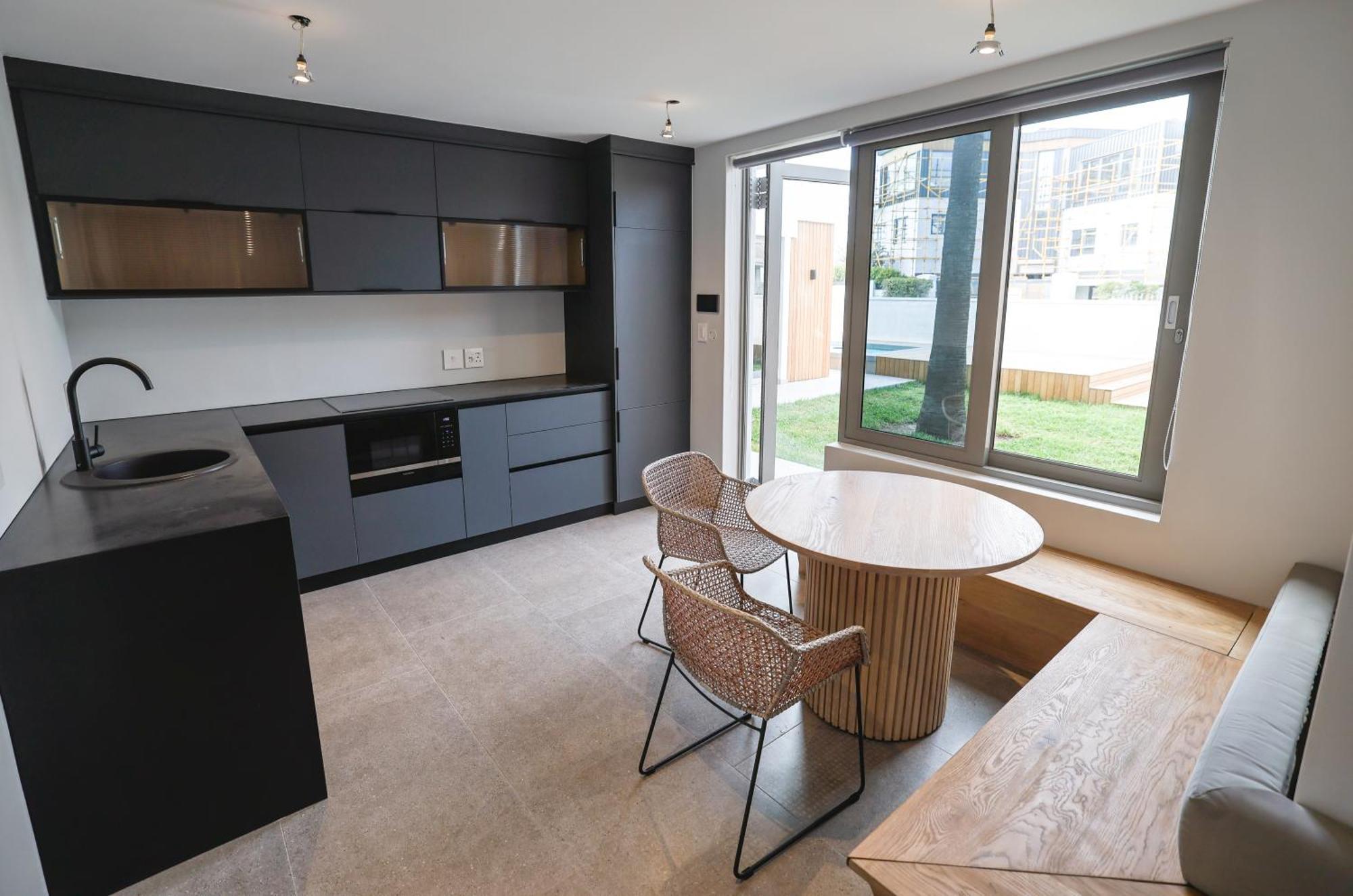 Ocean 9 - Sunset Beachfront Residency Kapsztad Zewnętrze zdjęcie